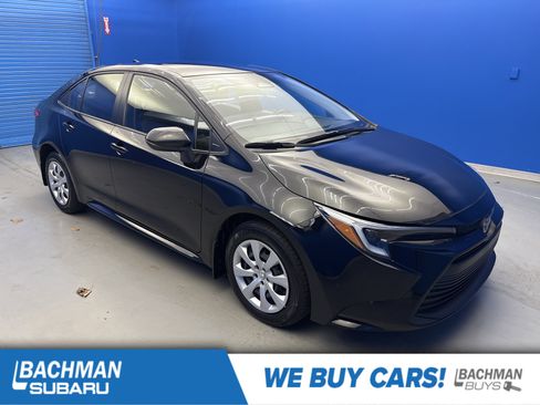 Used 2024 Toyota Corolla LE image 1