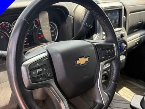 Used 2021 Chevrolet Silverado 1500 LT AWD/4WD image 17