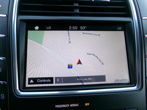 Used 2016 Lincoln MKX Reserve w/ Equipment Group 102A AWD/4WD image 26