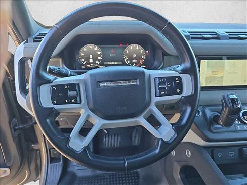 Used 2023 Land Rover Defender 110 S image 18