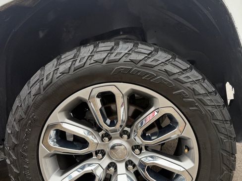 Used 2009 GMC Yukon SLE image 22