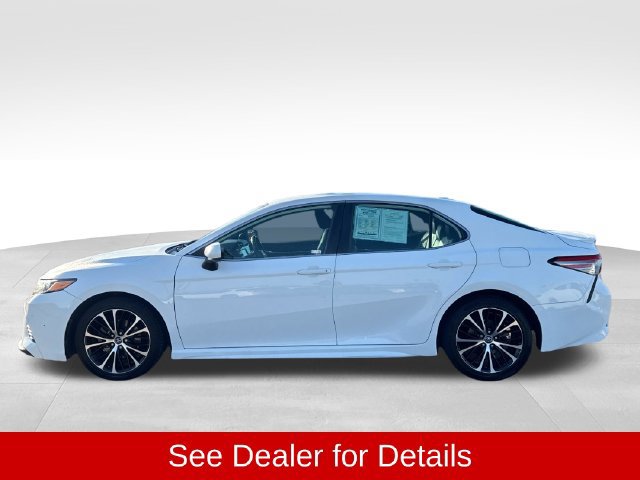 Used 2019 Toyota Camry SE FWD image 3