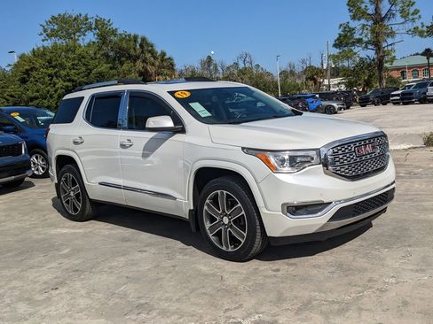 Used 2019 GMC Acadia Denali w/ Technology Package image 2