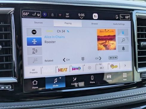 New 2027 Chrysler Pacifica Select FWD image 23