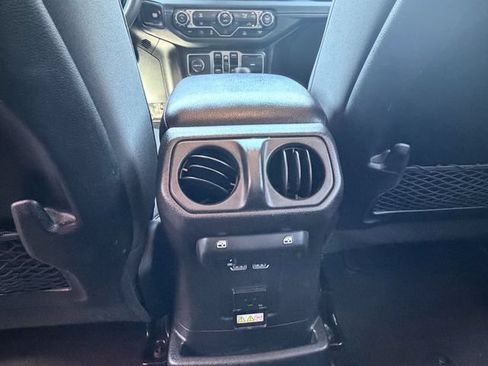 Used 2024 Jeep Wrangler Unlimited Rubicon 4xe AWD/4WD image 32