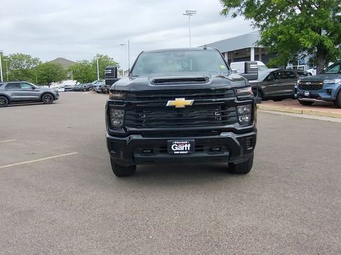 Used 2025 Chevrolet Silverado 2500 Custom w/ Custom Value Package AWD/4WD image 6