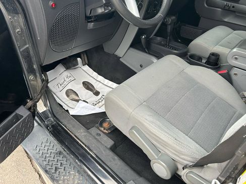 Used 2008 Jeep Wrangler Unlimited Sahara image 10