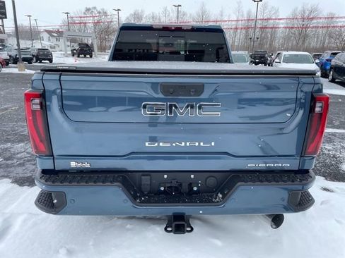 Used 2025 GMC Sierra 2500 Denali Ultimate w/ Max Trailering Package image 8