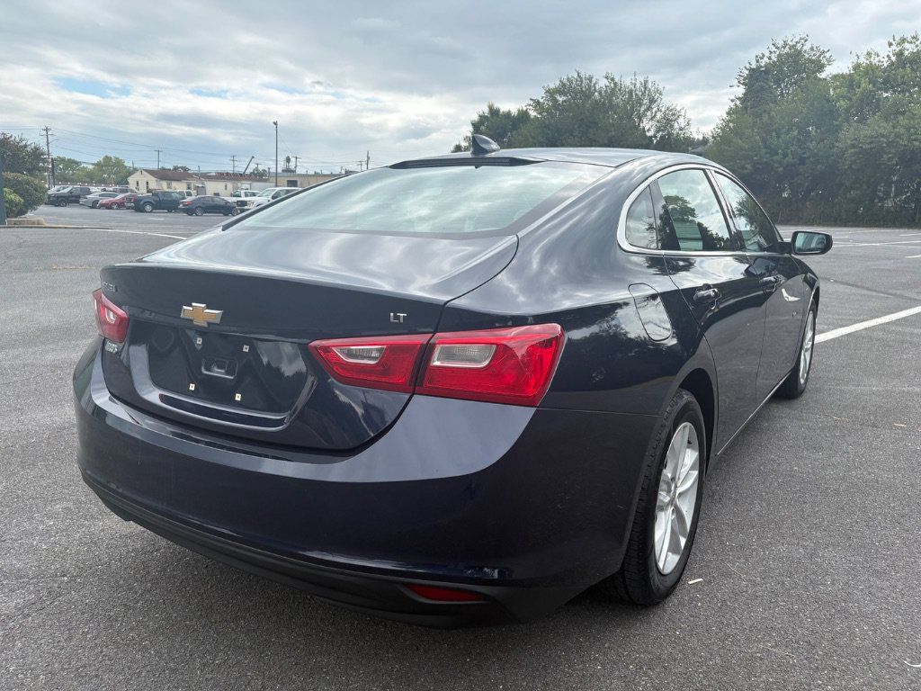 Used 2018 Chevrolet Malibu LT FWD image 5