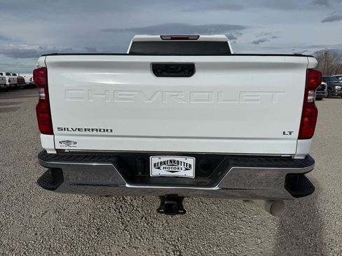 Used 2023 Chevrolet Silverado 2500 LT w/ Convenience Package image 9