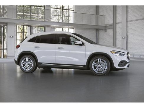 Used 2023 Mercedes-Benz GLA 250 4MATIC image 15