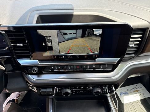 Used 2026 Chevrolet Silverado 1500 High Country w/ High Country Premium Package AWD/4WD image 20