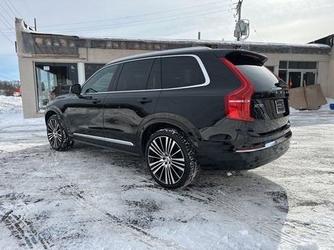 Certified 2024 Volvo XC90 B6 Ultimate w/ Protection Package image 6
