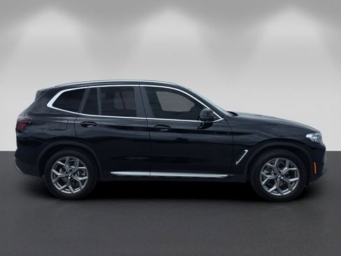 Certified 2024 BMW X3 sDrive30i w/ Premium Package RWD image 3