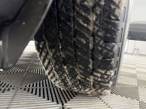 Used 2022 Ford Escape SEL image 12