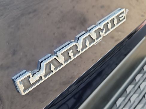 Used 2020 RAM 1500 Laramie AWD/4WD image 13