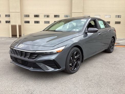 New 2026 Hyundai Elantra SEL Sport Premium FWD image 4