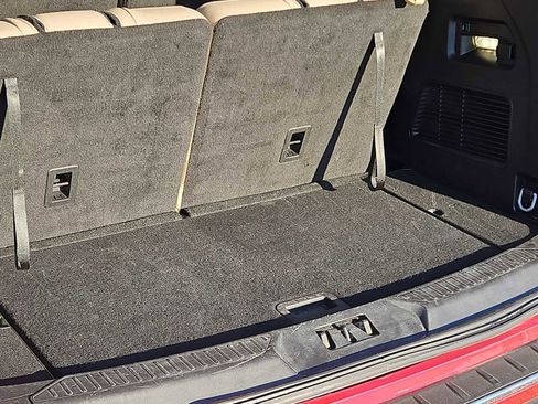 Used 2024 Ford Explorer Limited image 23