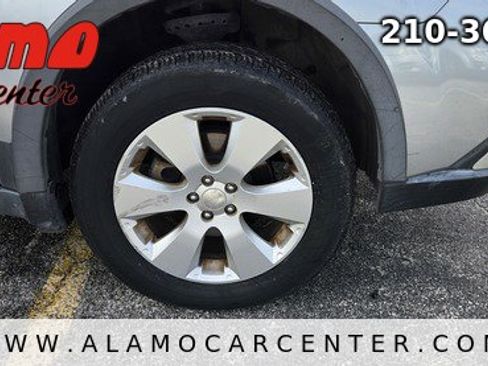 Used 2011 Subaru Outback 2.5i Premium AWD/4WD image 13