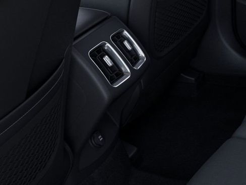 New 2025 Kia Sorento LX image 27