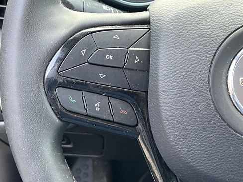 Used 2023 Jeep Cherokee Altitude Lux image 27