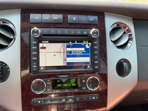 Used 2014 Ford Expedition King Ranch AWD/4WD image 18