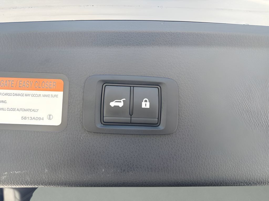 Used 2024 Mitsubishi Eclipse Cross SEL AWD/4WD image 20