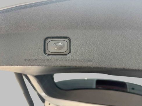Used 2018 Ford Explorer Limited FWD image 8