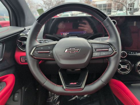 Certified 2025 Chevrolet Blazer EV SS image 16