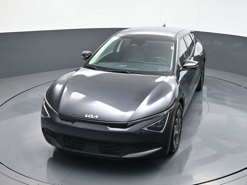 New 2025 Kia EV6 Light w/ Light LR Technology Package image 25