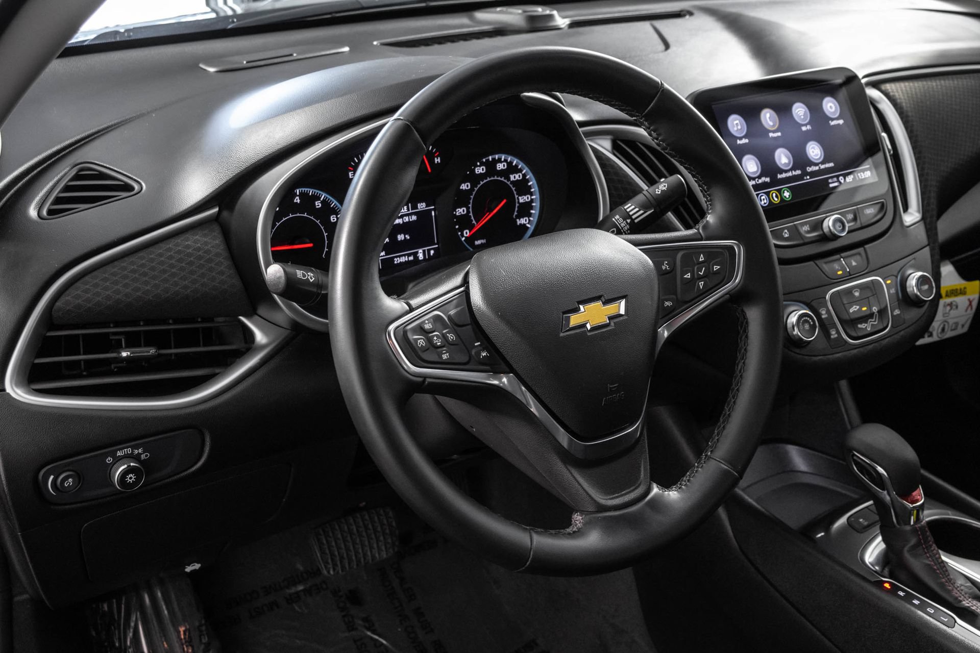 Used 2025 Chevrolet Malibu RS FWD image 33