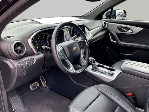 Used 2020 Chevrolet Blazer LT FWD image 12