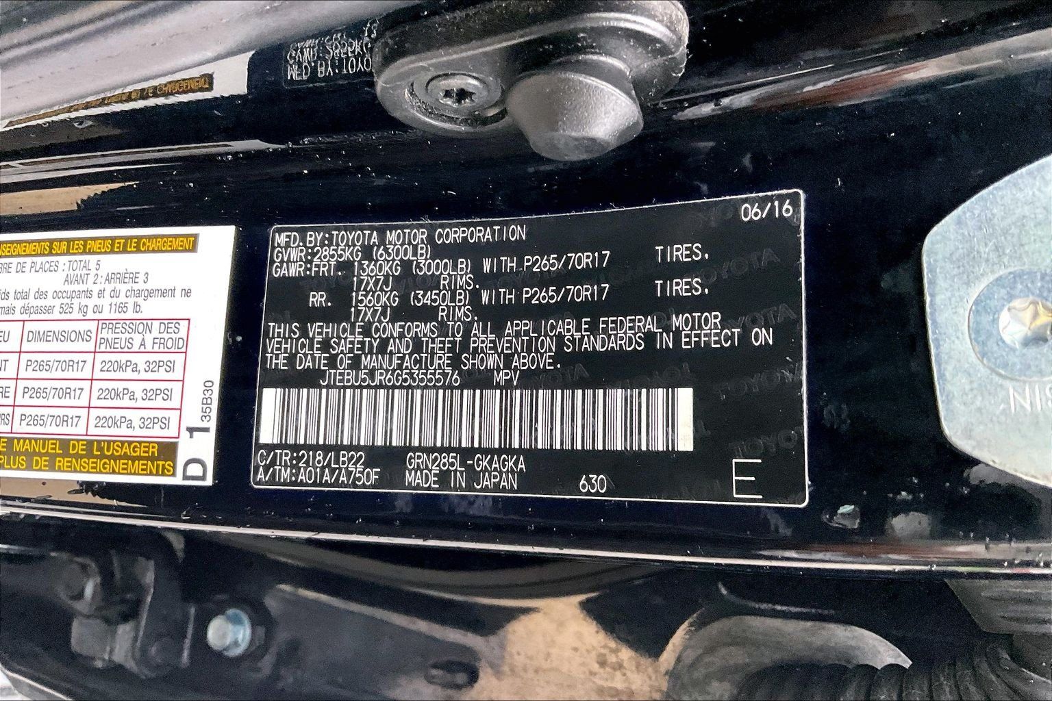 Used 2016 Toyota 4Runner SR5 Premium AWD/4WD image 37