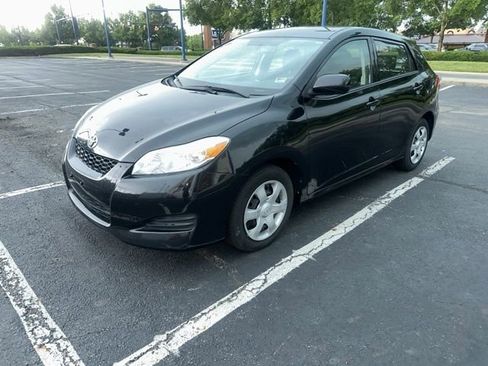 Used 2010 Toyota Matrix FWD image 4