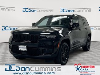 Used 2025 Jeep Grand Cherokee Altitude AWD/4WD video 1