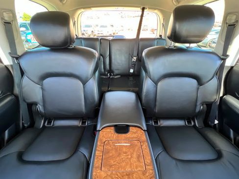 Used 2023 Nissan Armada SL w/ Captain's Chairs Package AWD/4WD image 26