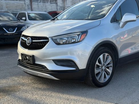 Used 2020 Buick Encore Preferred image 3