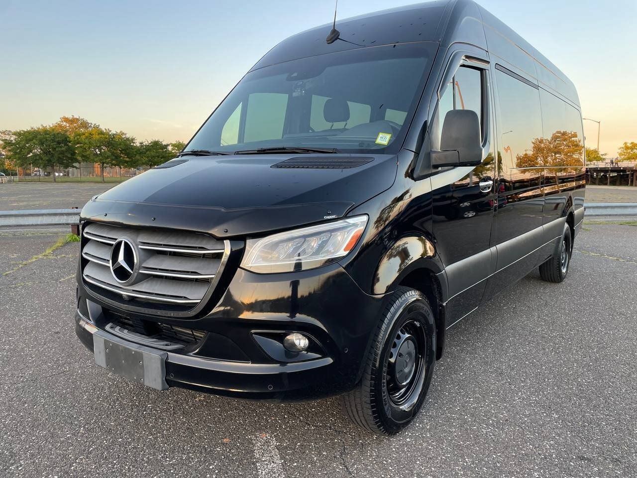 Used 2020 Mercedes-Benz Sprinter 2500 image 1