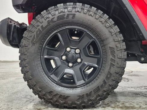 Used 2018 Jeep Wrangler Unlimited Sahara AWD/4WD image 23