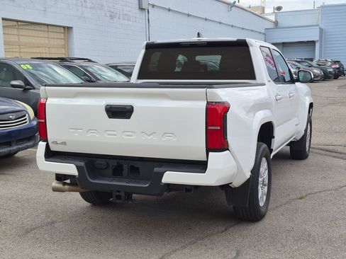 Used 2024 Toyota Tacoma SR5 AWD/4WD image 3