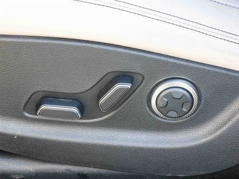 Used 2023 Genesis GV70 2.5T image 22