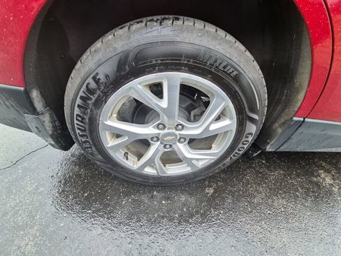 Used 2018 Chevrolet Equinox LT w/ Sun & Infotainment Package AWD/4WD image 9