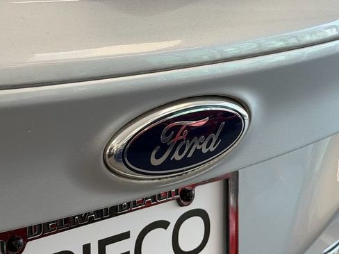 Used 2013 Ford Focus SE FWD image 9