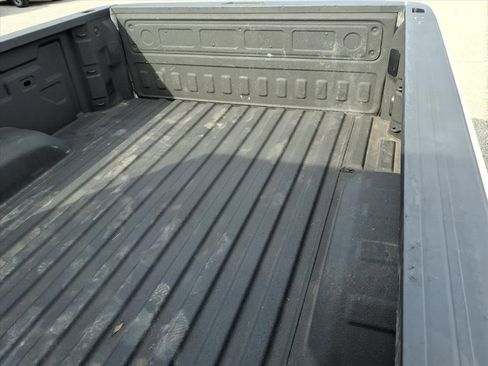 Used 2025 Chevrolet Silverado 2500 Custom image 13