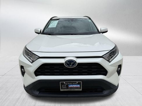 Used 2021 Toyota RAV4 XLE Premium AWD/4WD image 3