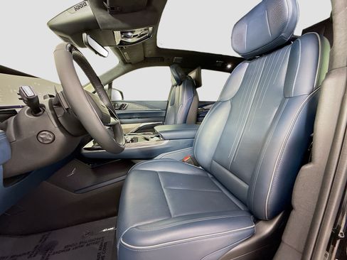 Used 2025 Cadillac Escalade IQ Sport 2 AWD/4WD image 24