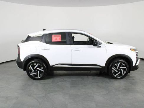 Certified 2026 Nissan Kicks SV w/ Cold Weather Package FWD image 12