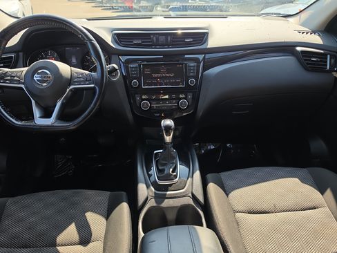 Used 2021 Nissan Rogue Sport SV AWD/4WD image 12