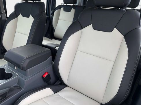 New 2026 INEOS Grenadier Fieldmaster Edition AWD/4WD image 17