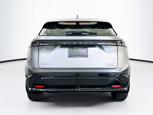 Used 2023 Nissan Ariya AWD image 7